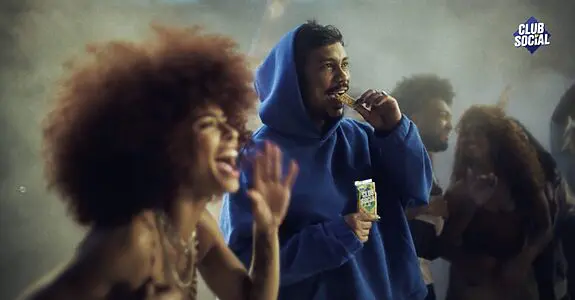 Club Social convida Xamã para regravar Dias de Luta, Dias de Glória